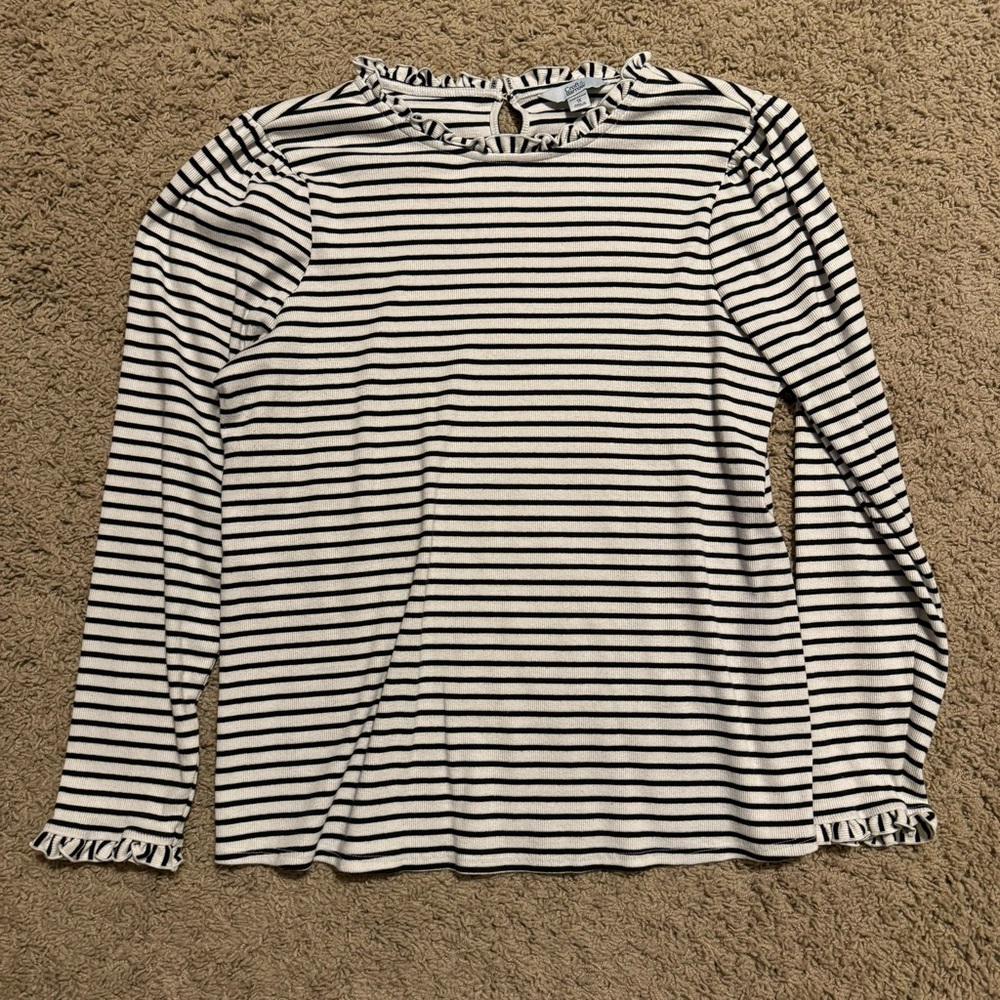 EUC Croft and Barrow ruffle trim black/ivory striped top, size 1X